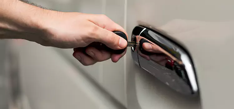 Why Choose Our Auto Locksmith Team in Evergreen Park, IL?