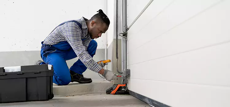 Expert Solutions for Every Garage Lock Need in Evergreen Park, IL